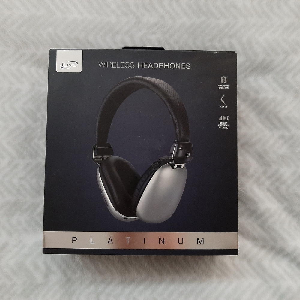 Wireless Headphones NEW, open box